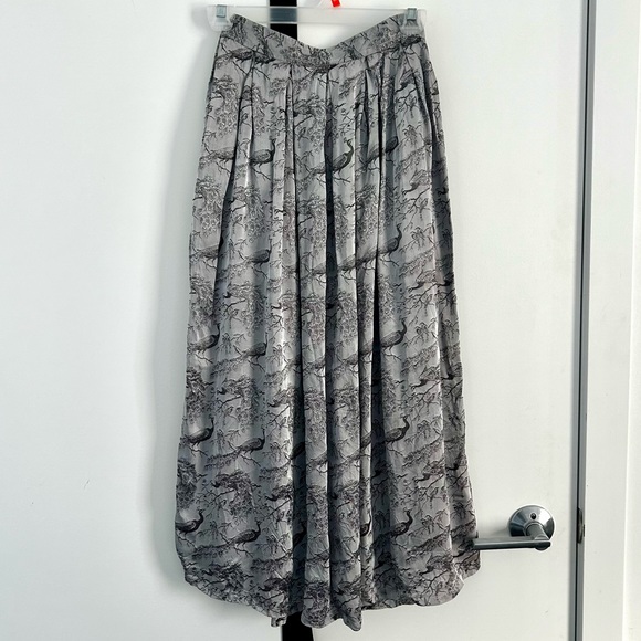 Vintage Silver Peacock Print Maxi Skirt - Picture 5 of 5